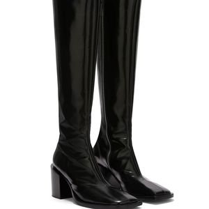 Pull-on Leather Boots