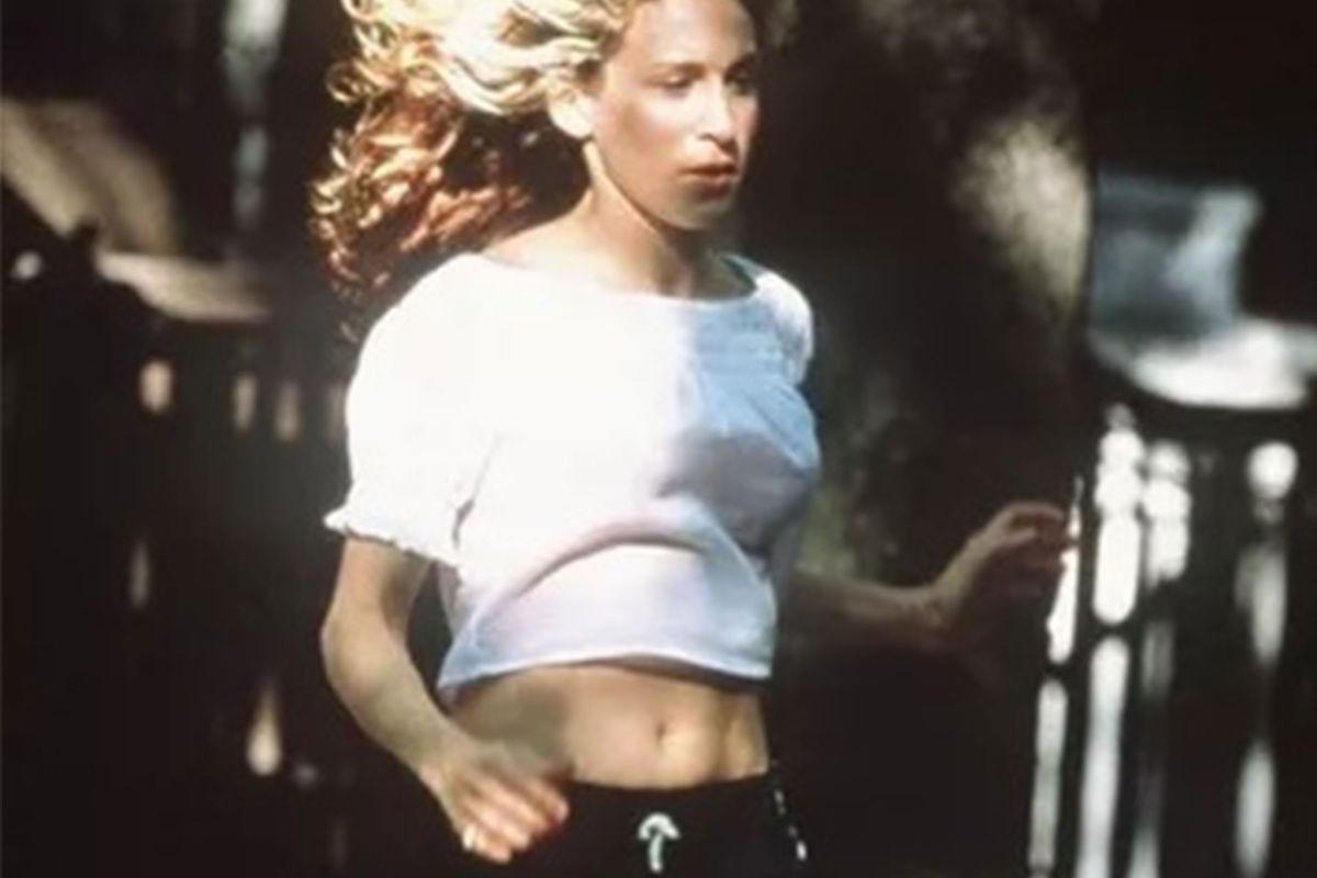 This Tried & True Carrie Bradshaw Outfit Formula Is A Summer Staple