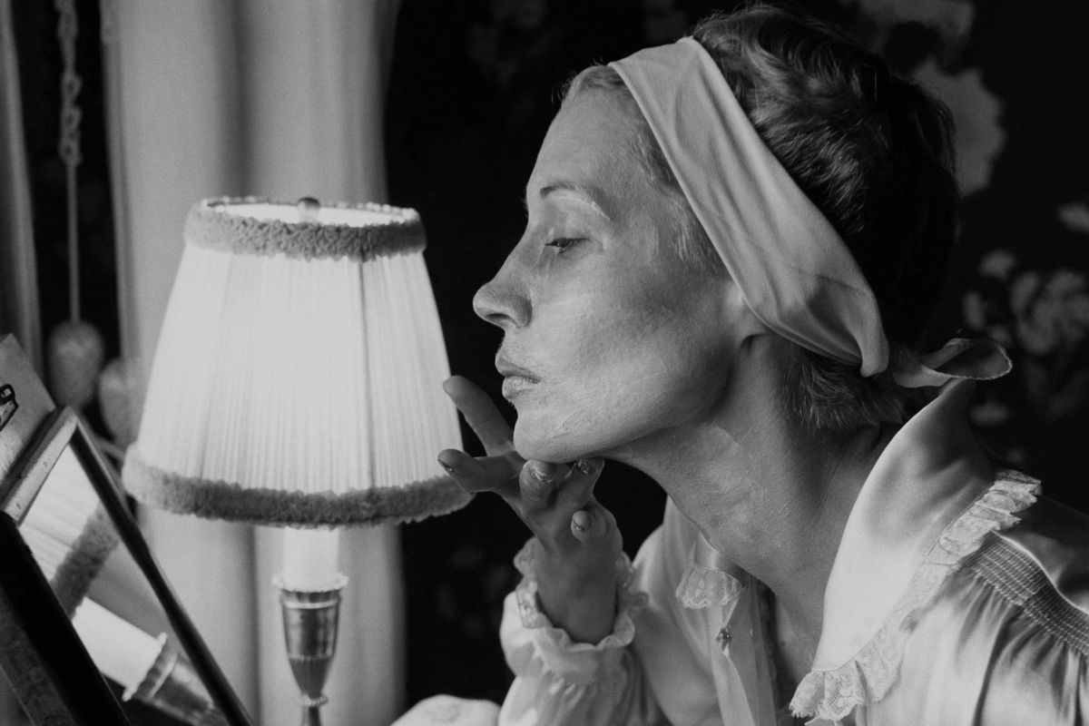 Why Is My Skin Burning? & 6 Other Signs Your Skin Hates Your Moisturizer