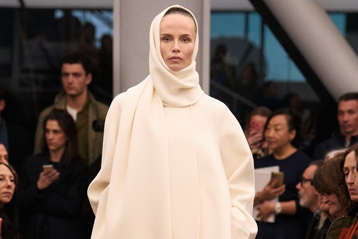 Fashion Bulletin: Dispatch From Paris Fashion Week