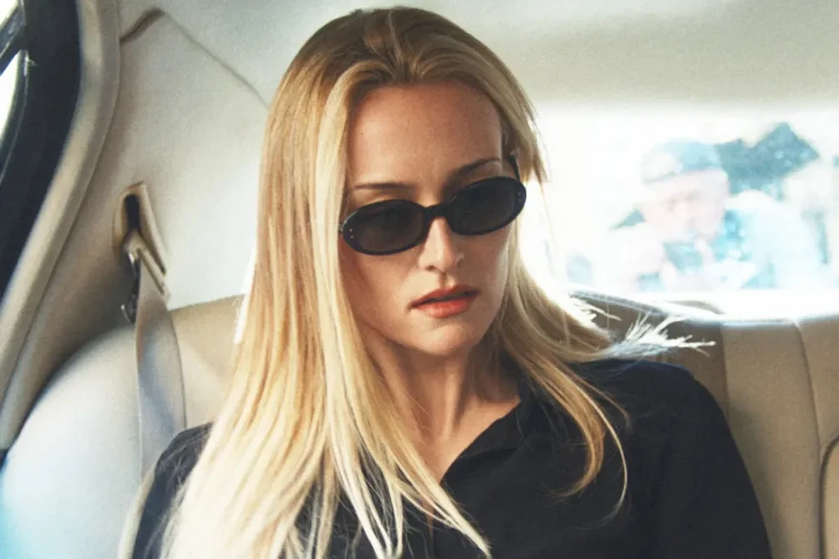 What "Love Story" Gets Wrong About Carolyn Bessette-Kennedy's Wardrobe