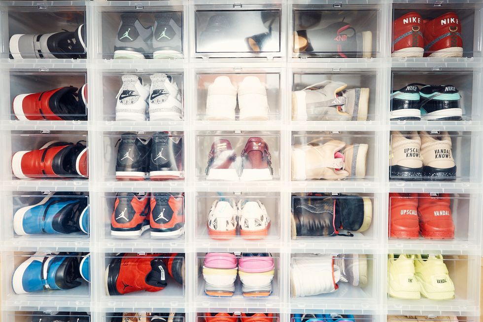 inside upscale vandal closet