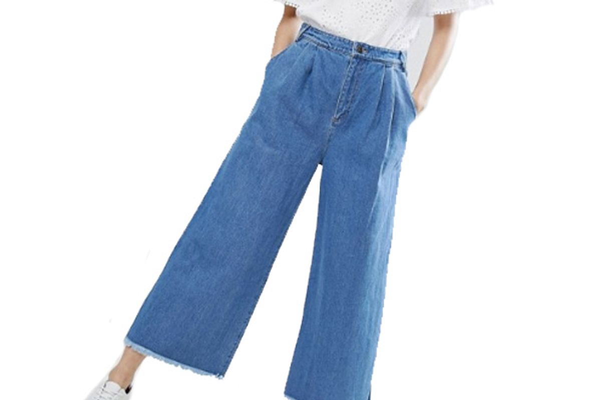 Wide Leg Jeans With Raw Hem