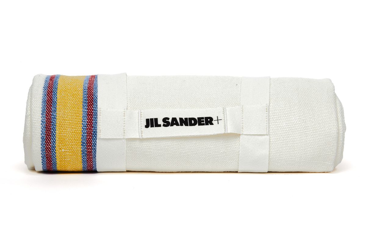 jil sander beach blanket