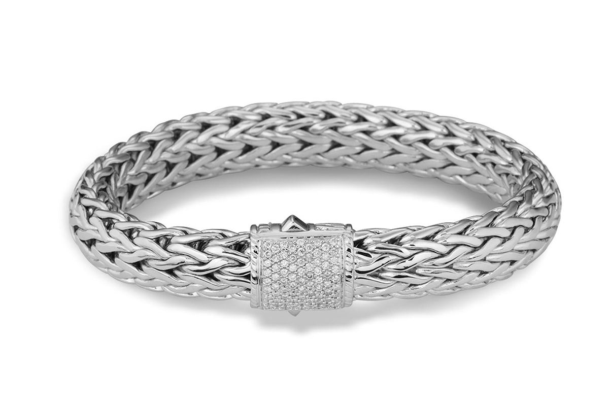 Classic Chain Bracelet with Diamonds