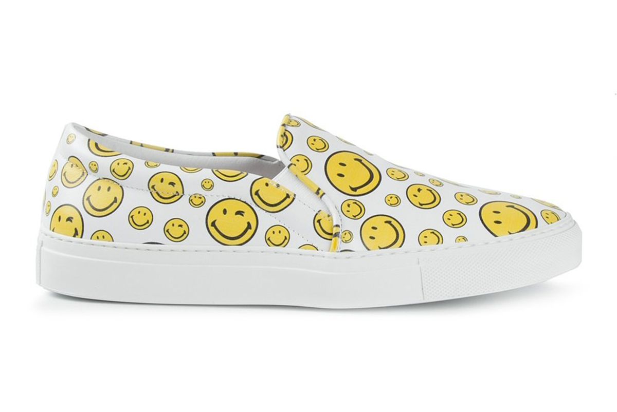 Smiley Face Print Slip-On Sneakers