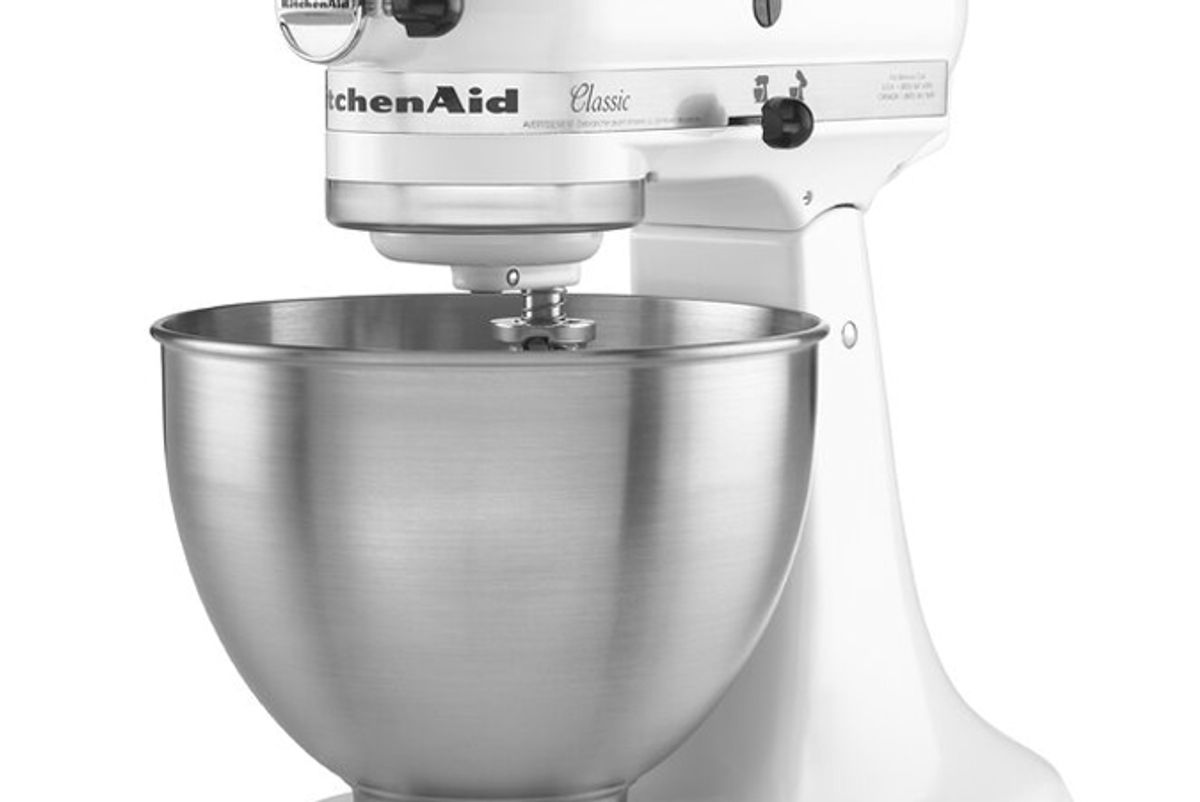 kitchenaid classic series 4 5 quart tilt head stand mixer