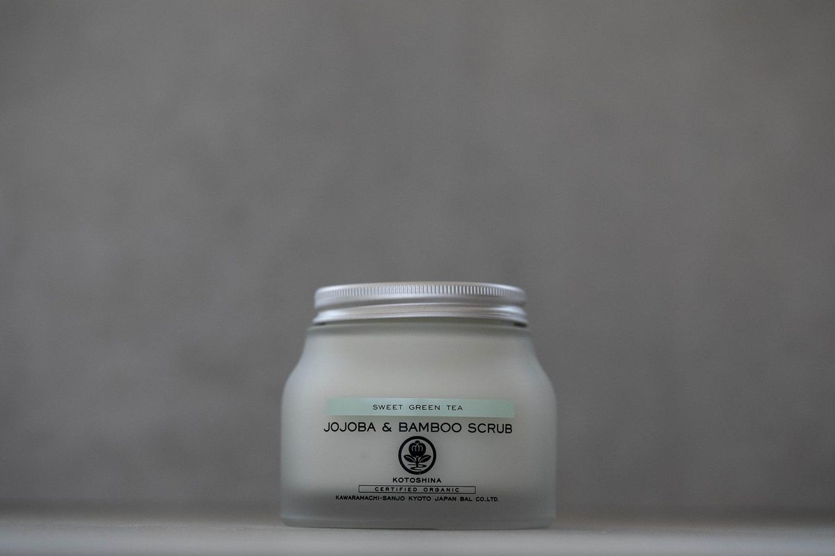 kotoshina jojoba and bamboo scrub