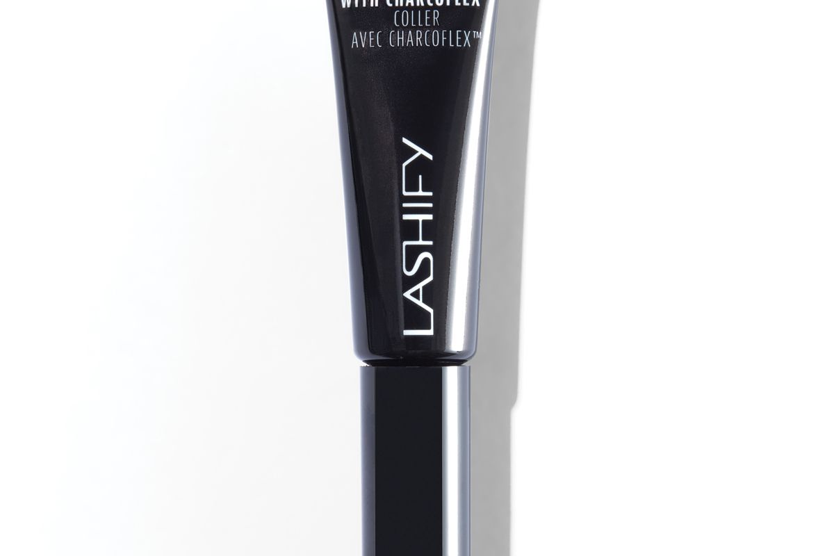 lashify bondage extra strength lash bond with charcoflex