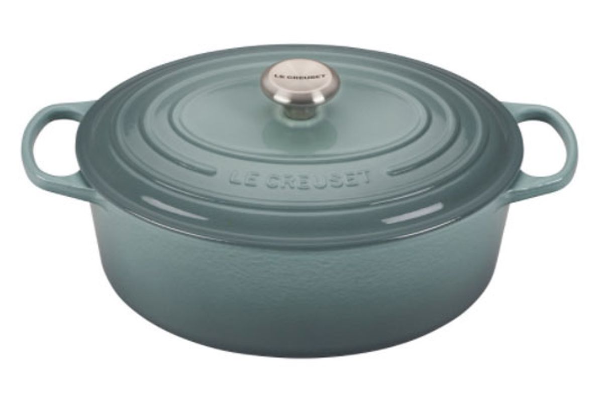 le creuset oval dutch oven