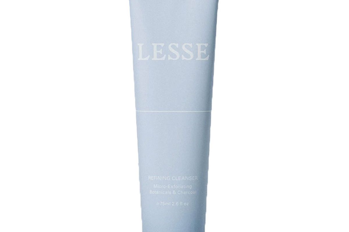 lesse refining cleanser