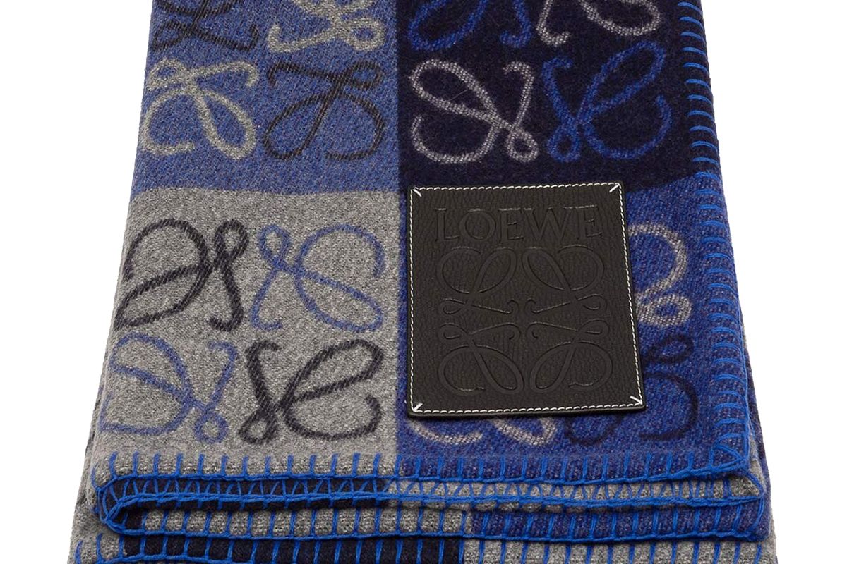 loewe anagram blanket