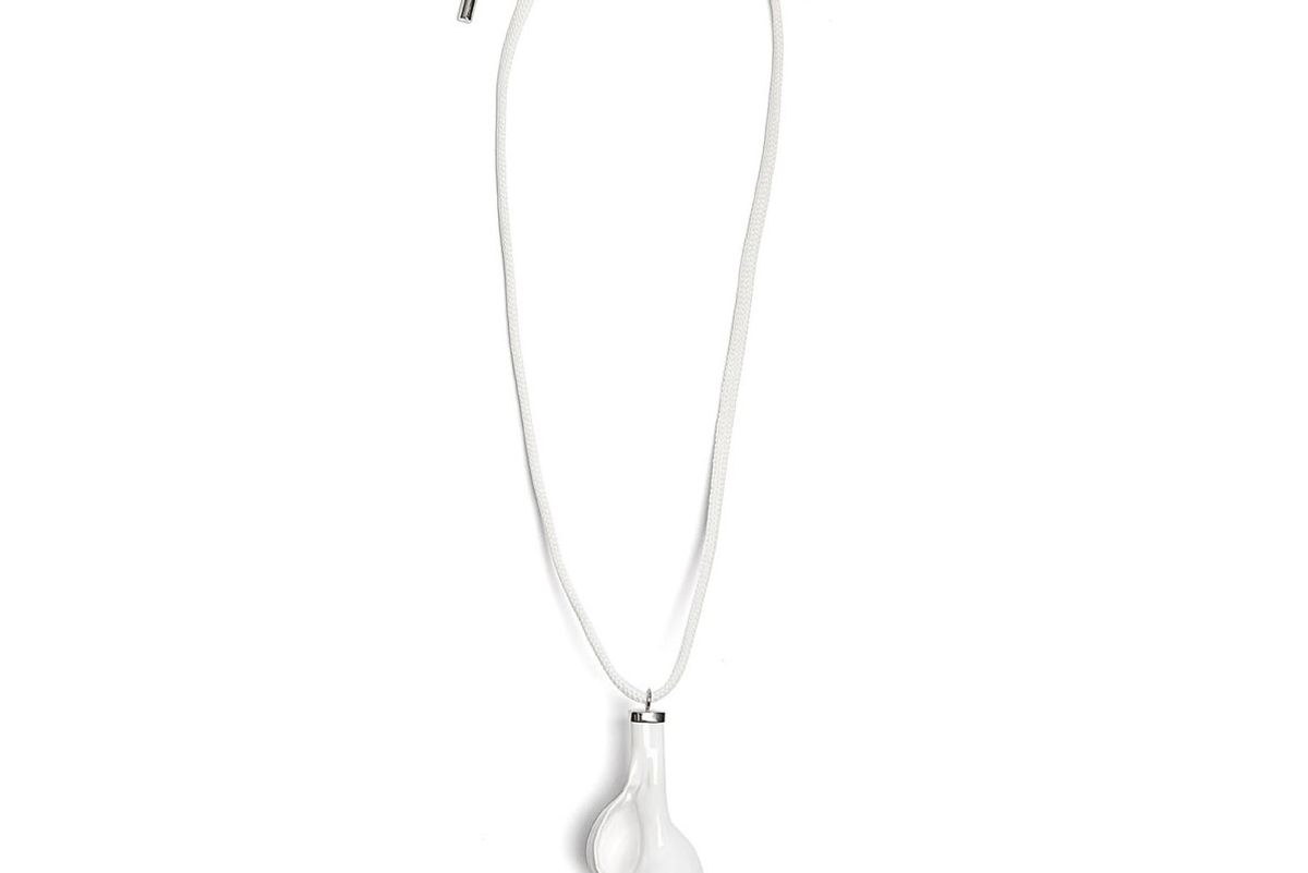 maison margiela seashell pendant necklace in white