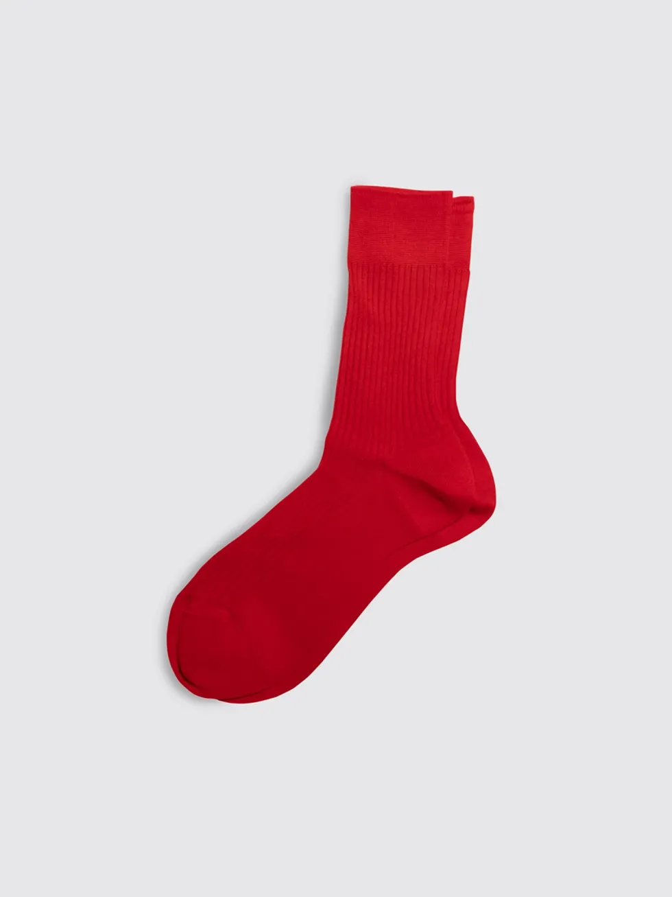 maria-la-rosa-red-socks