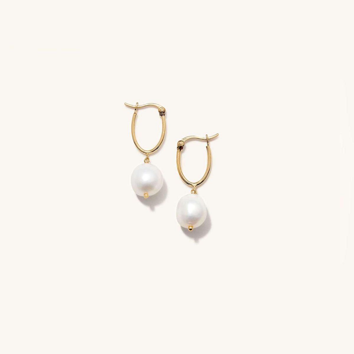 mejuri organic pearl hoops