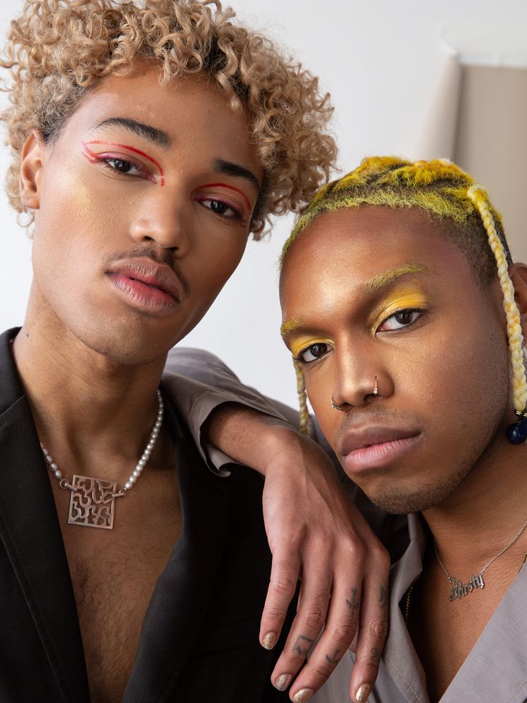 More Men Are Finally Wearing Makeup