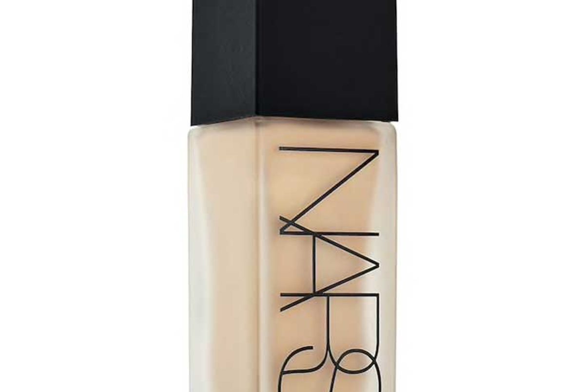 nars all day luminous weightless foundation