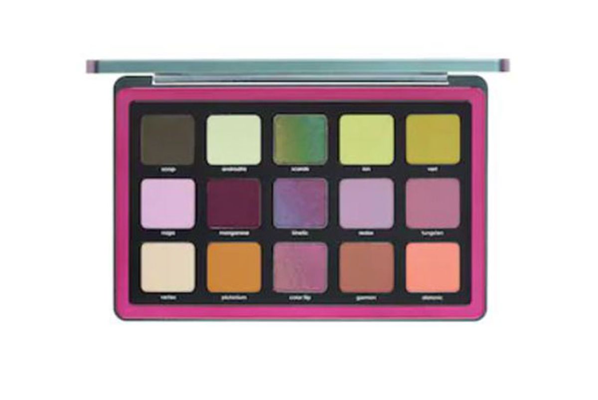 natasha denona trichrome eyeshadow palette