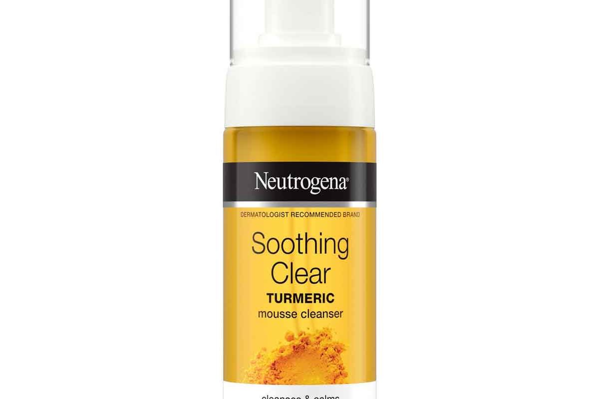 neutrogena soothing clear calming turmeric facial cleanser