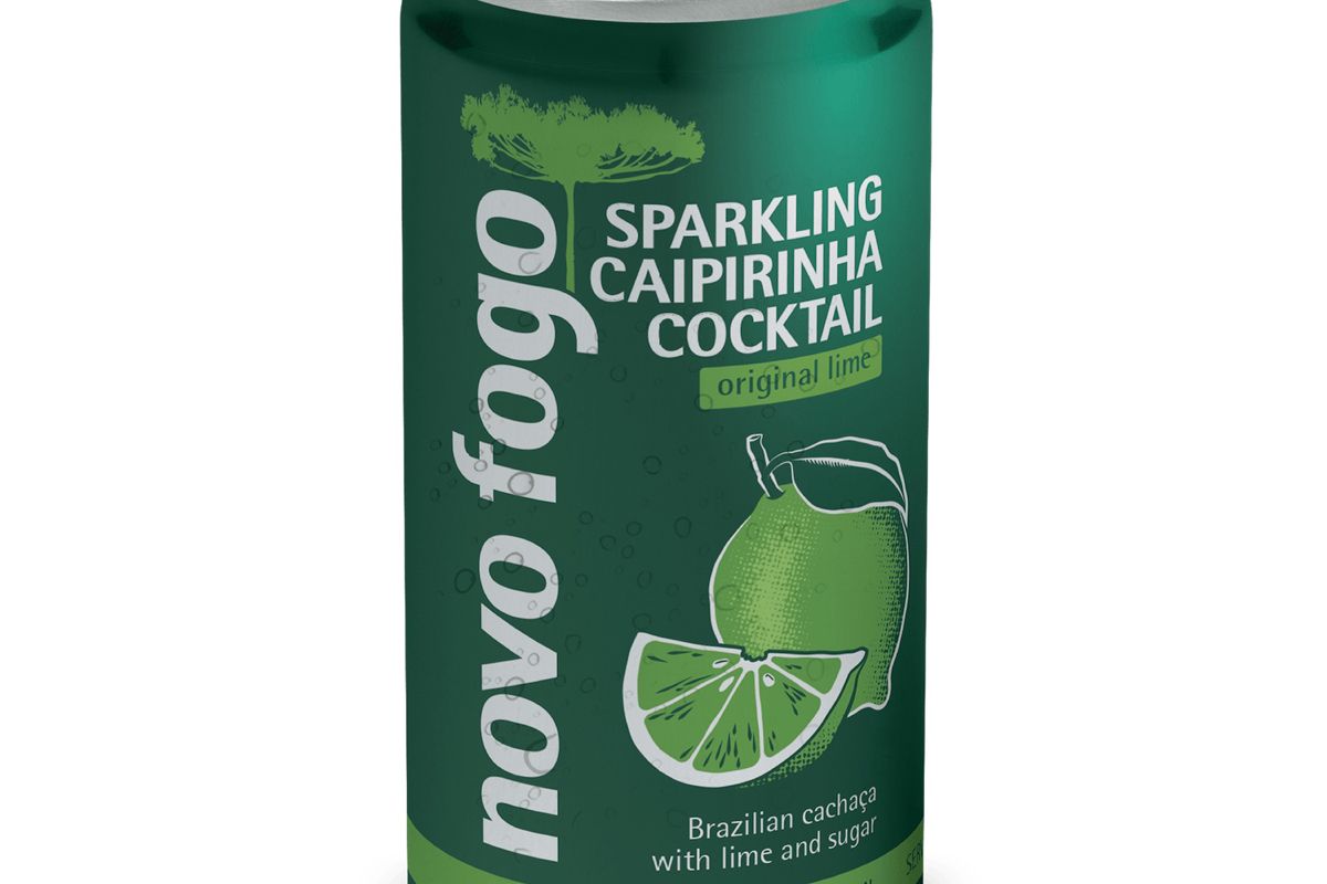 novo fogo sparkling caipirinha cocktail