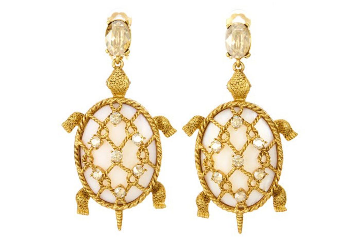 oscar de la renta shell turtle earrings