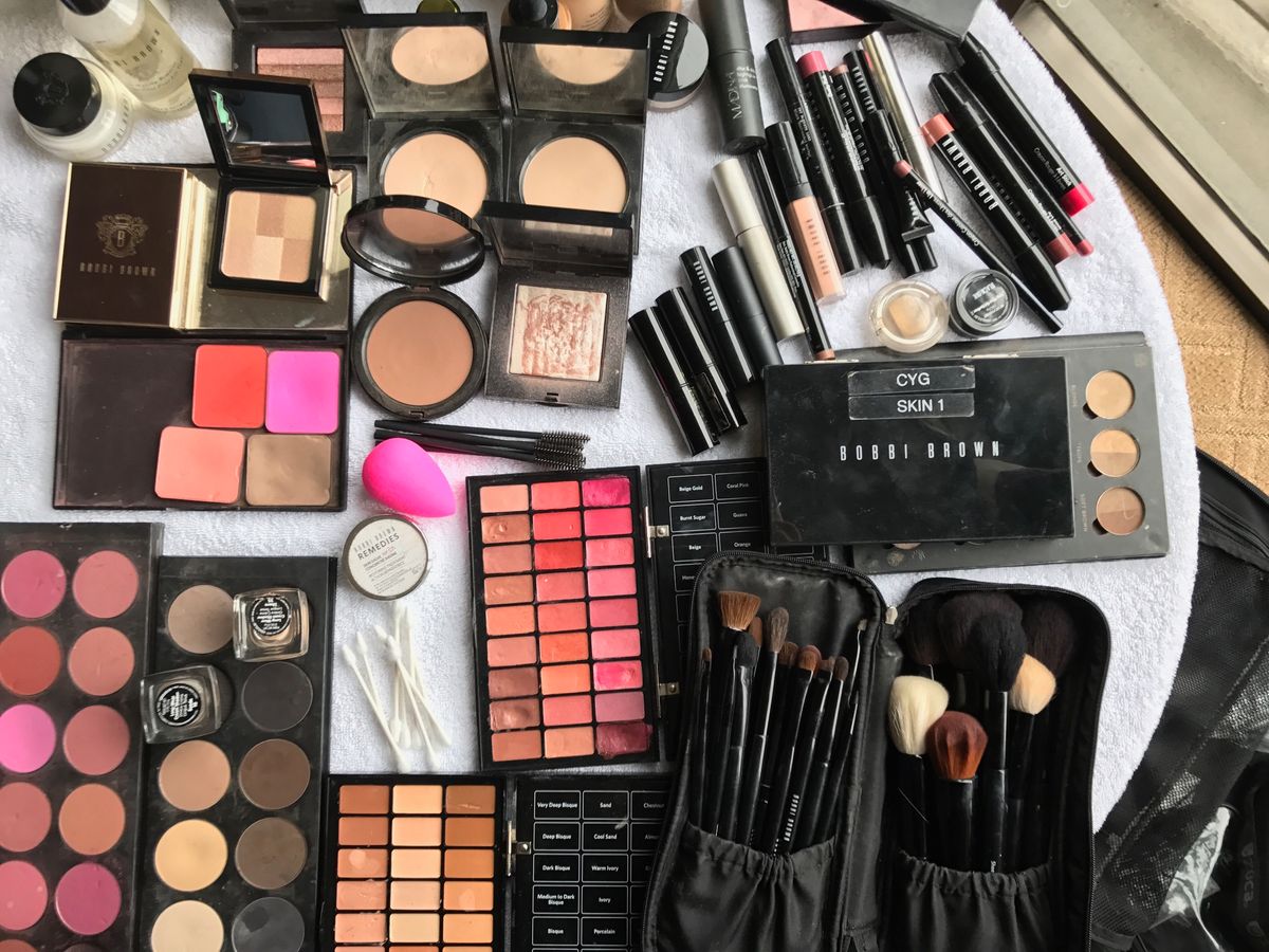 A Day in the Life of Kate McKinnon’s Makeup Artist on Oscars Day