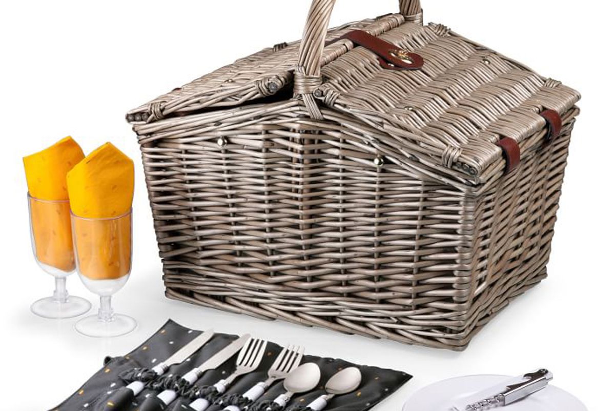 pottery barn york picnic basket