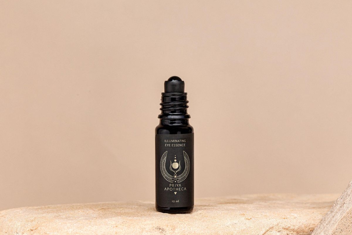 Priya Apotheca Eye Essence