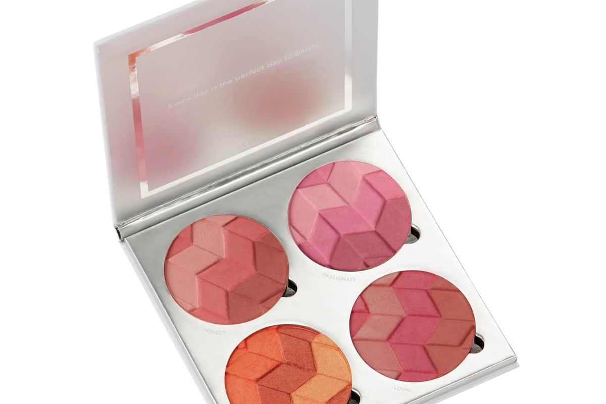 PÜR cosmetics 4 in 1 blush book