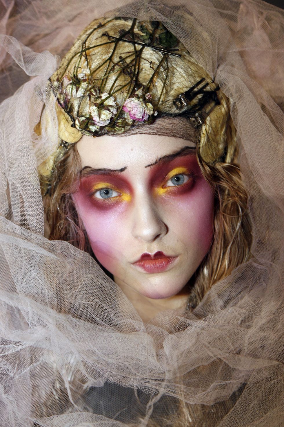 runway-halloween-beauty-looks