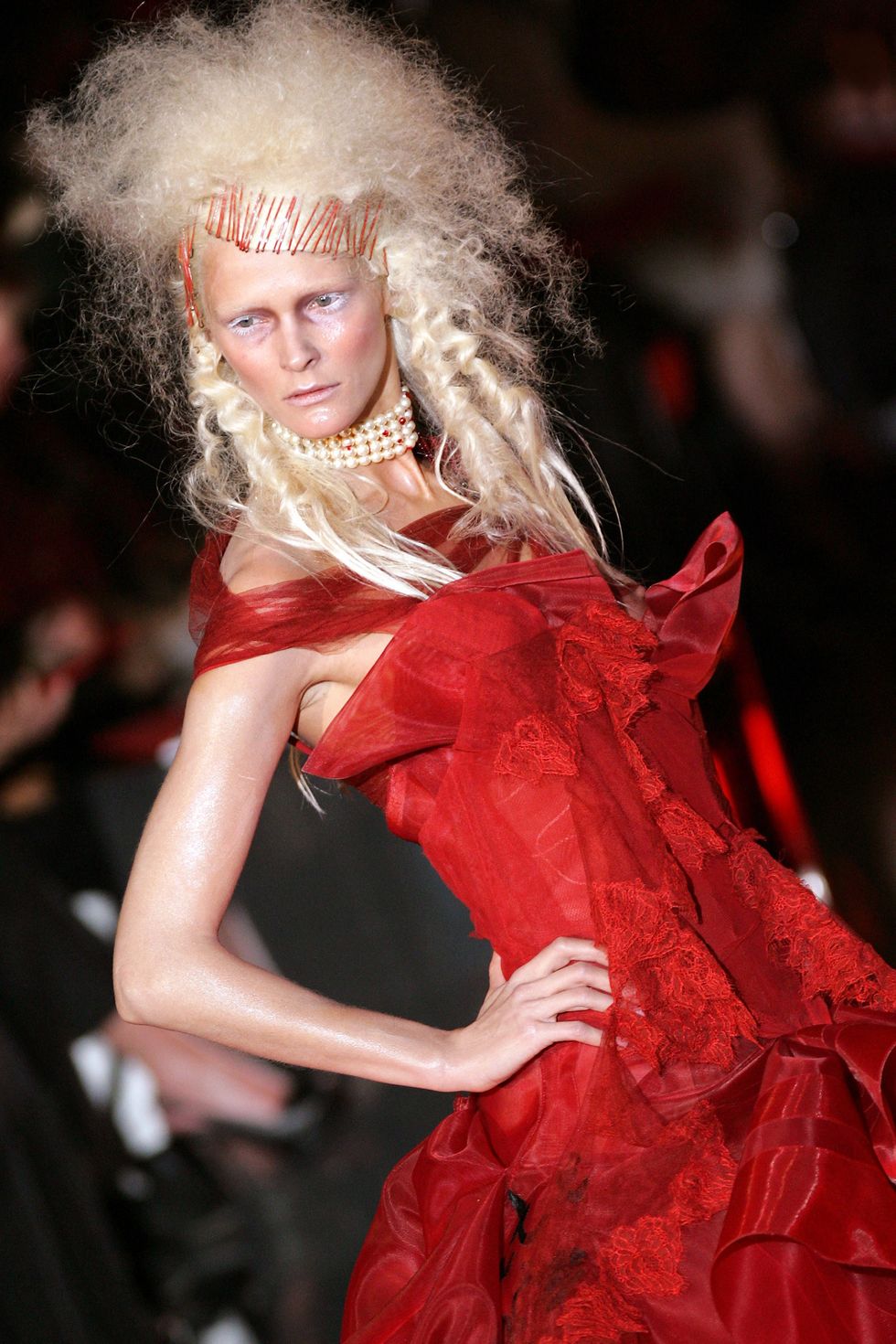 runway-halloween-beauty-looks