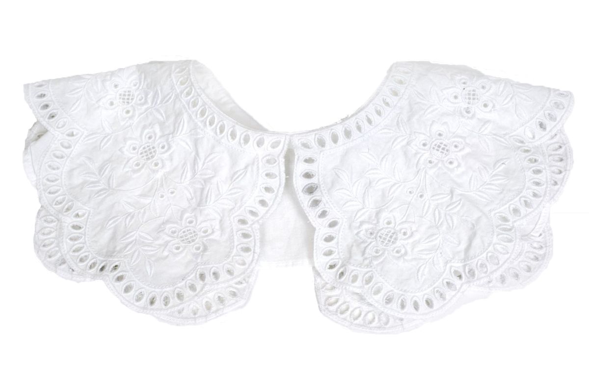 sa zippy lace collar