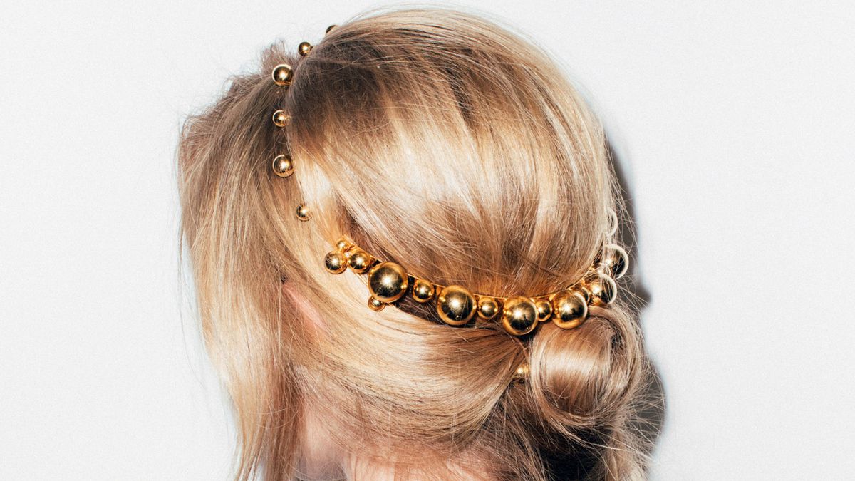 shop hair accessories for wedding day
