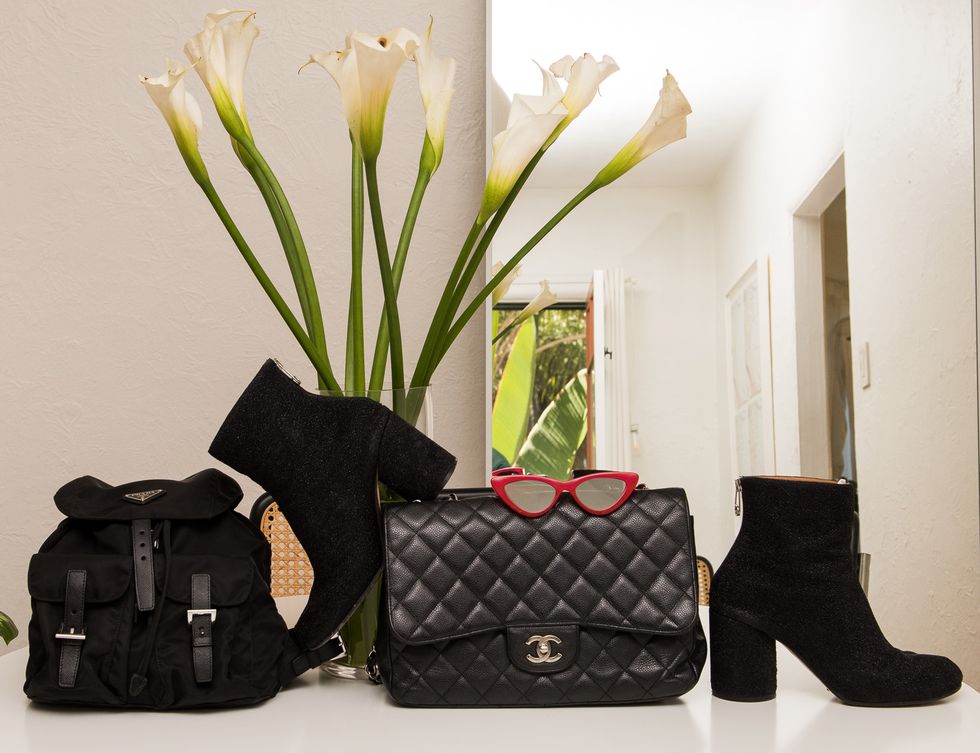 shop john and rochelle elliott closets