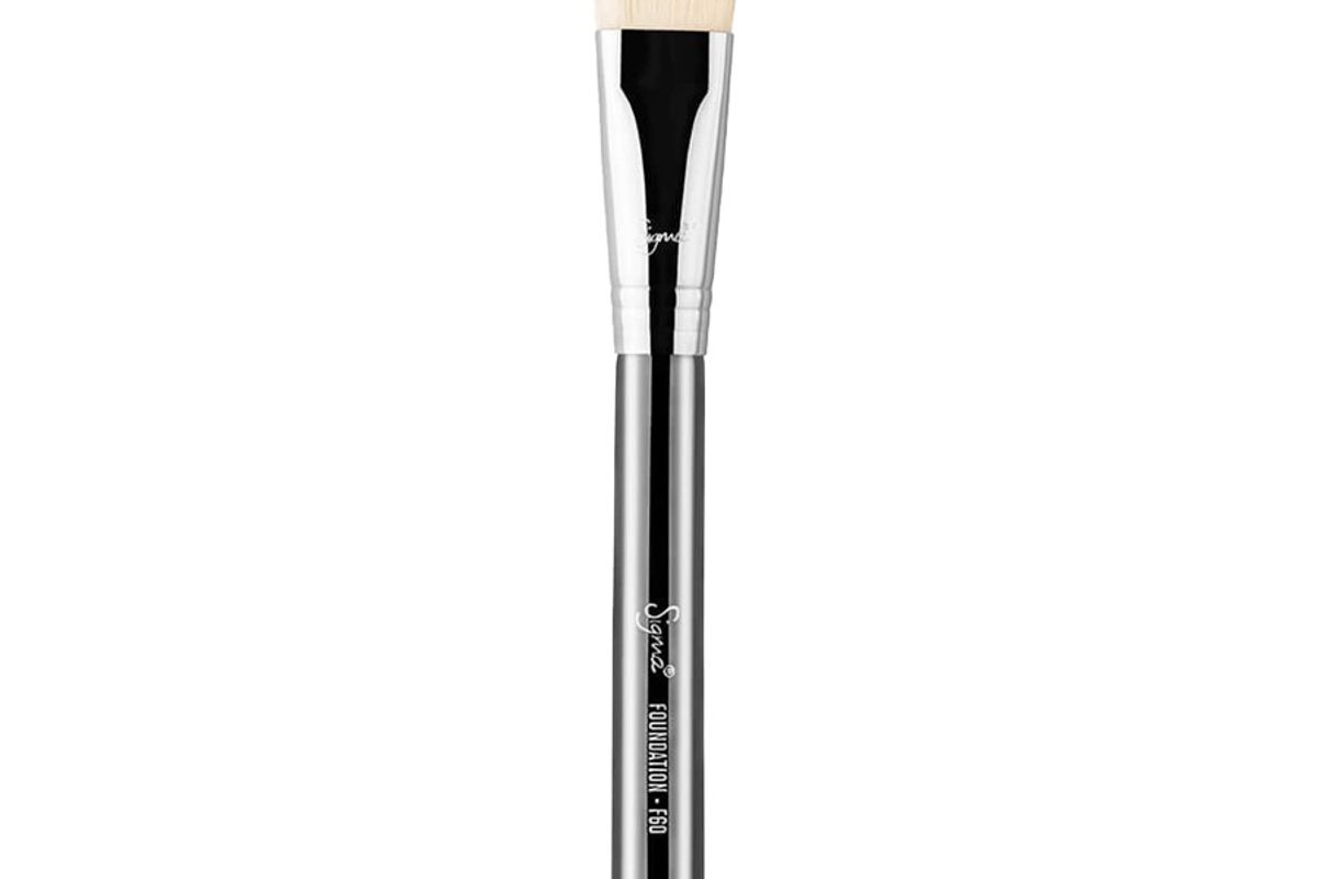 sigma beauty f60 foundation brush