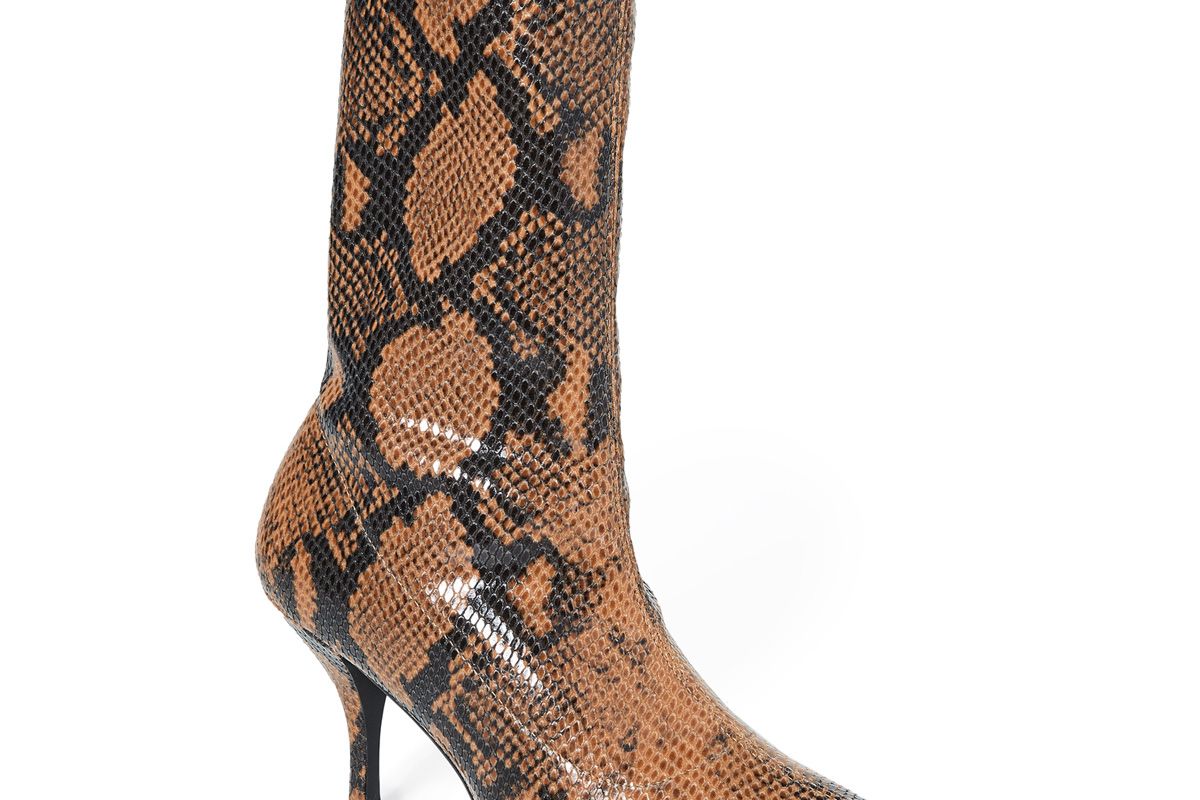 stuart weitzman verona 80mm boots