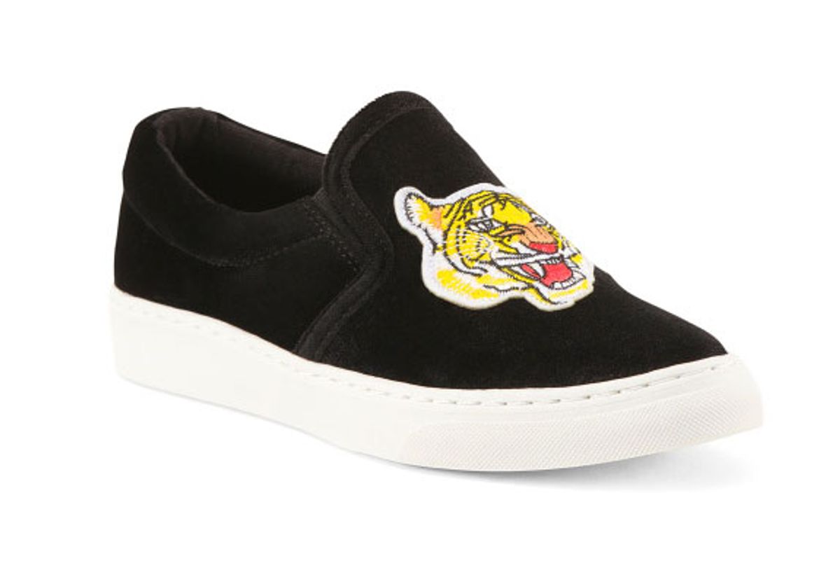 Tiger Patch Velvet Slip On Sneakers