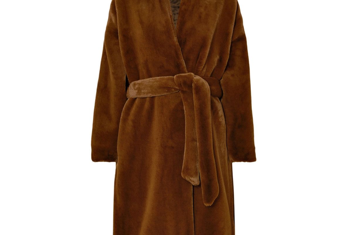 toteme chelsea belted faux fur coat