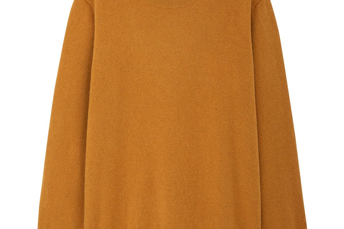 uniqlo cashmere crew neck long sleeve sweater