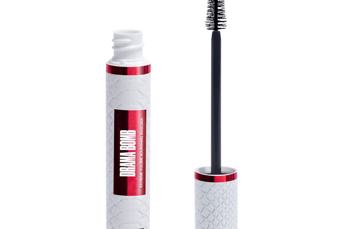 uoma beauty drama bomb extreme volume mascara