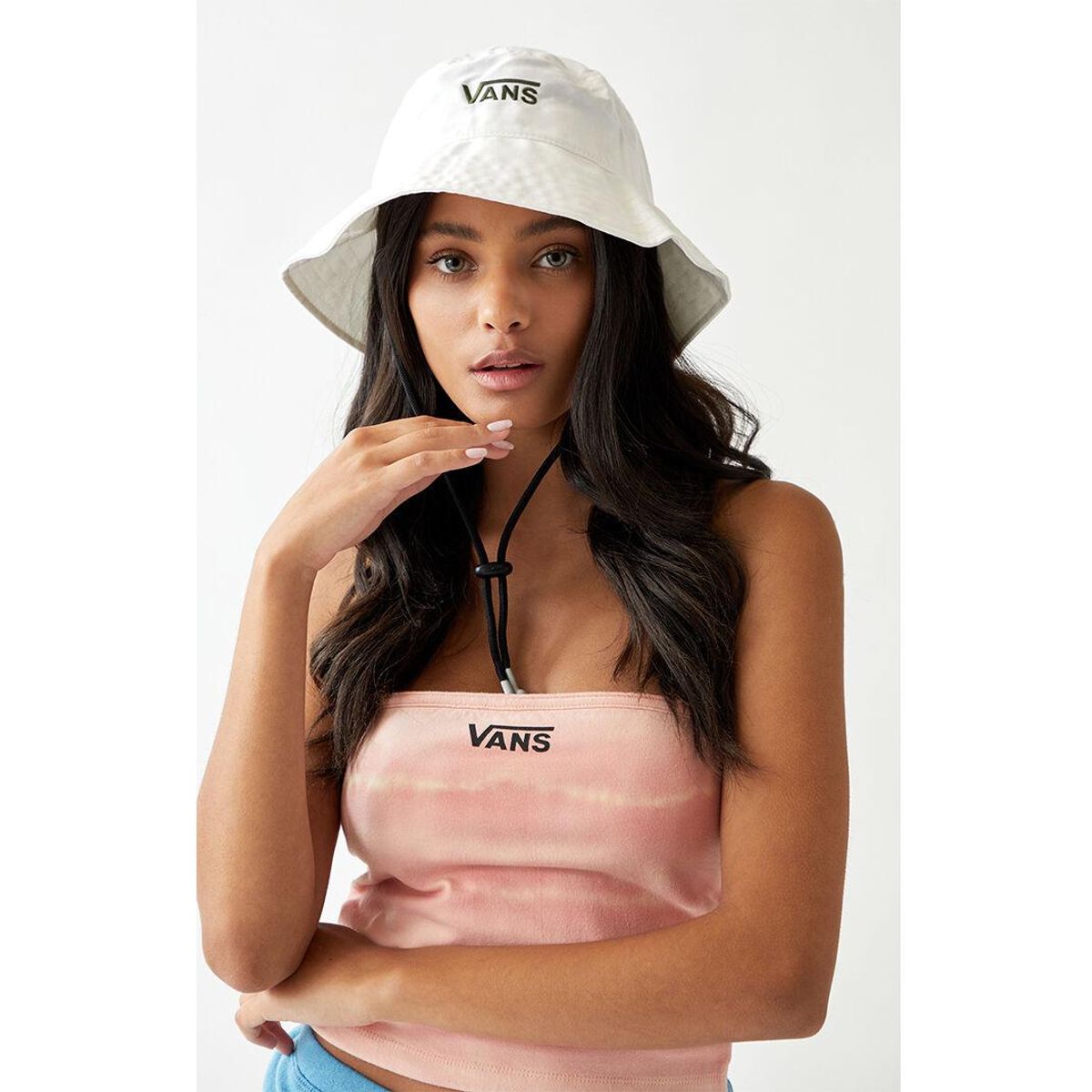 vans level up bucket hat
