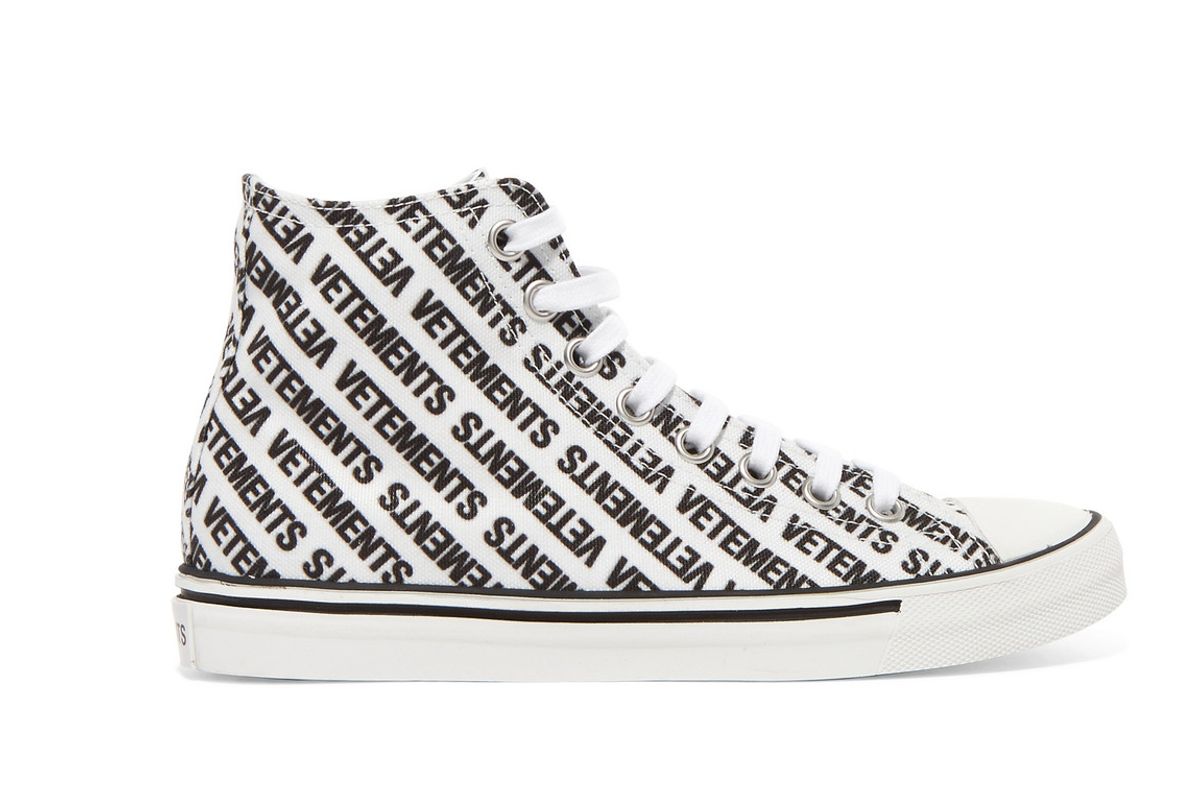 vetements logo print canvas high top sneakers