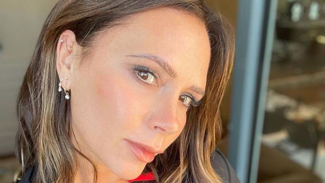 Victoria Beckham Launches Future Beauty Mascara, Review