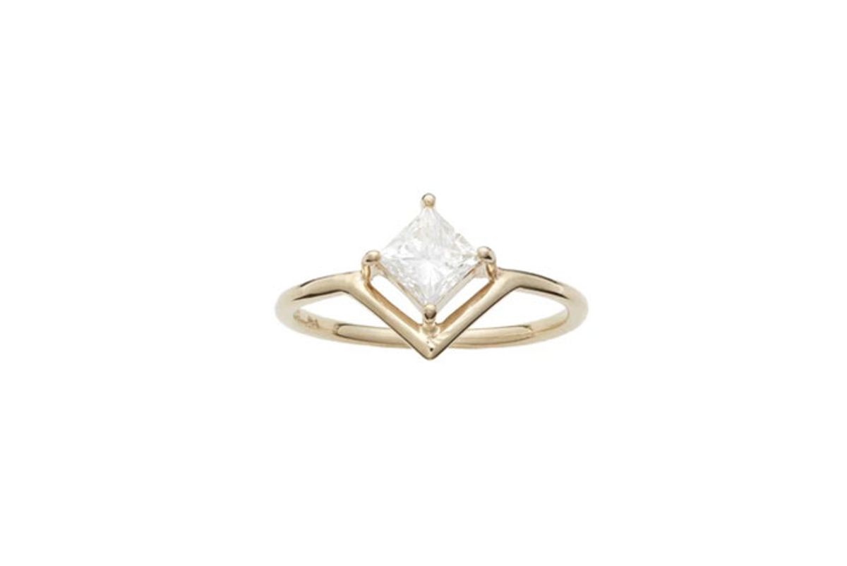 wwakee nestled princess cut diamond ring