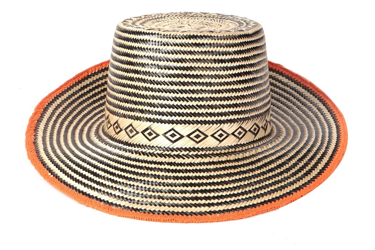 yosuzi abela hat