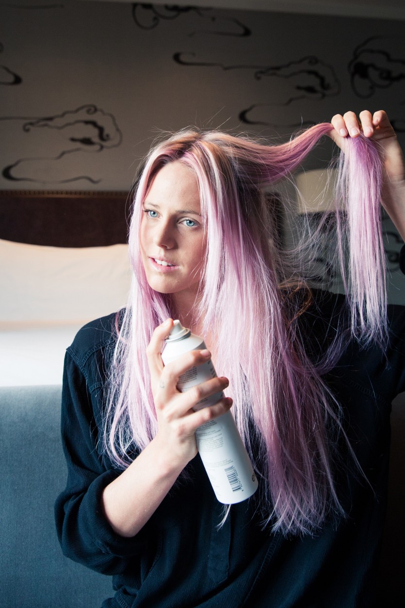 Pro Surfer Laura Enever Shares Her Go To Hairstyles Coveteur
