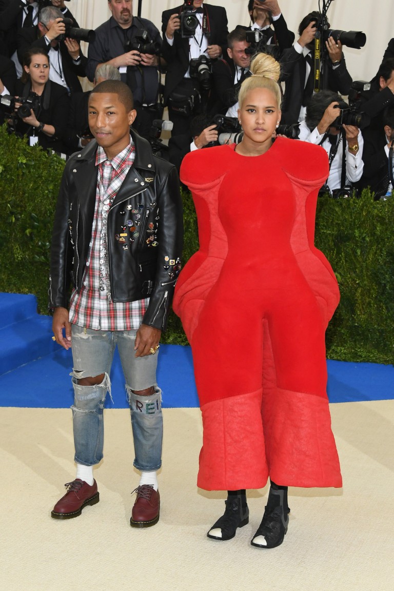 The Best and Funniest Memes From the 2017 Met Gala - Coveteur