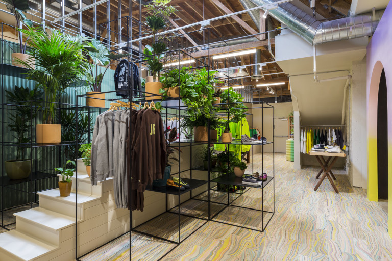 Sneakersnstuff Opens a New Store in Los Angeles - Coveteur