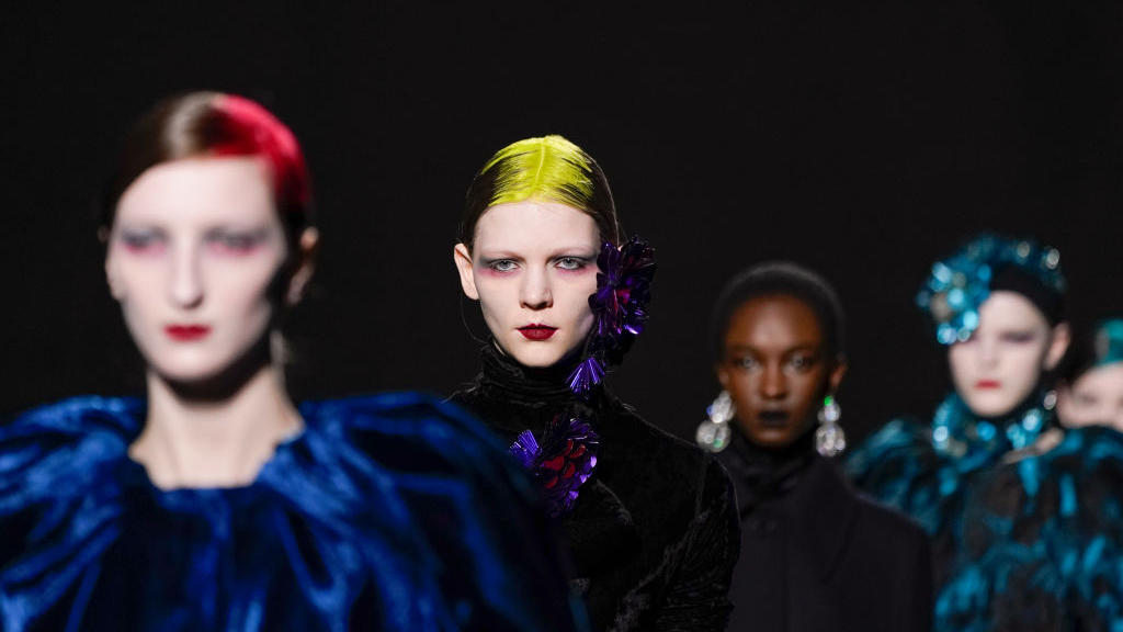 paris fashion week fall 2020 beauty
